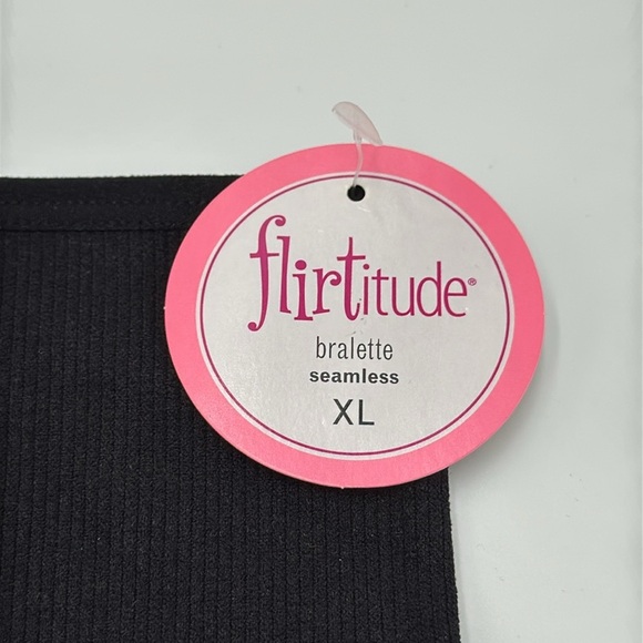 NWT Flirtitude Bralette Black Seamless One Shoulder Size XL - Picture 3 of 7